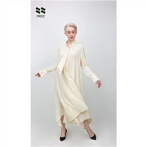 समुद्र तट के कपड़े