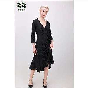 ग्रीष्मकालीन लंबी आस्तीन स्लिम ब्लैक फ्रिली ड्रेस असममित हेम